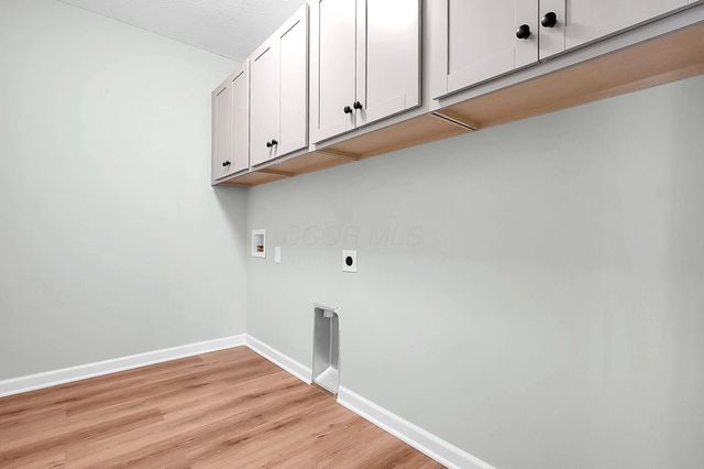 56 Chambers Bay Road, Commercial Point, OH 43116