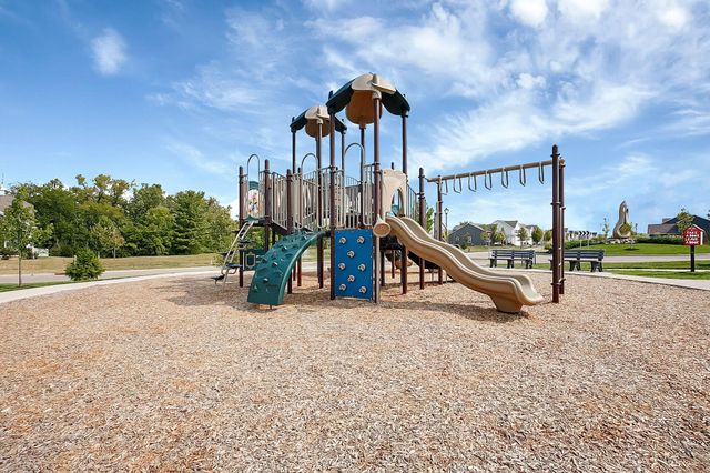 56 Chambers Bay Road, Commercial Point, OH 43116