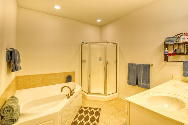 780 Pickering Dr Unit 101, Murrells Inlet, SC 29576