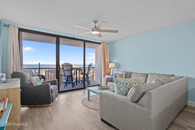 901 S Lake Park Boulevard Unit 304, Carolina Beach, NC 28428