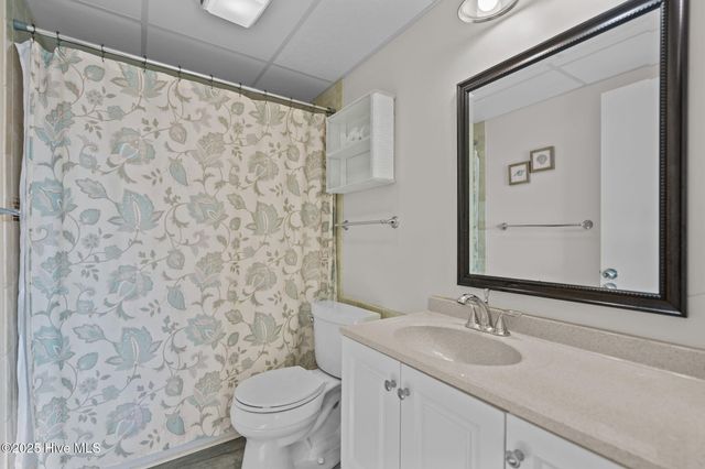 901 S Lake Park Boulevard Unit 304, Carolina Beach, NC 28428