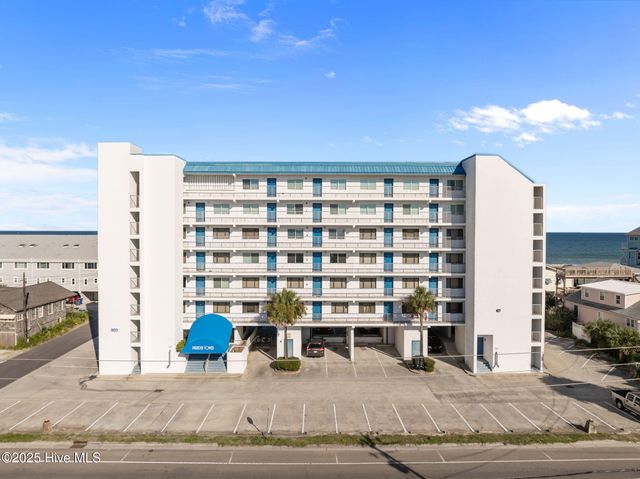 901 S Lake Park Boulevard Unit 304, Carolina Beach, NC 28428