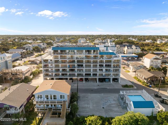 901 S Lake Park Boulevard Unit 304, Carolina Beach, NC 28428
