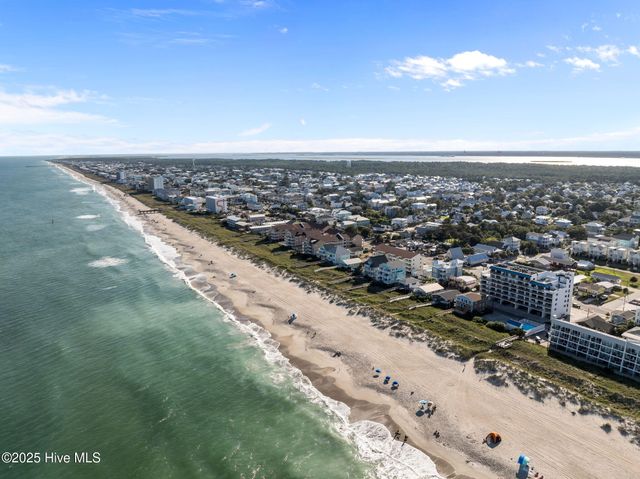 901 S Lake Park Boulevard Unit 304, Carolina Beach, NC 28428