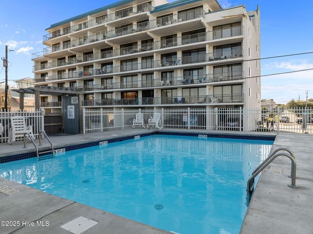 901 S Lake Park Boulevard Unit 304, Carolina Beach, NC 28428