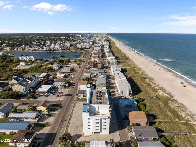 901 S Lake Park Boulevard Unit 304, Carolina Beach, NC 28428