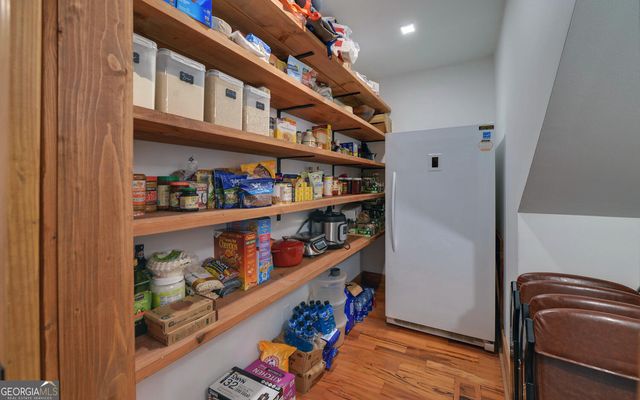 675 Freedom Hgt, Hartwell, GA 30643