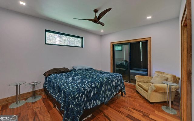 675 Freedom Hgt, Hartwell, GA 30643
