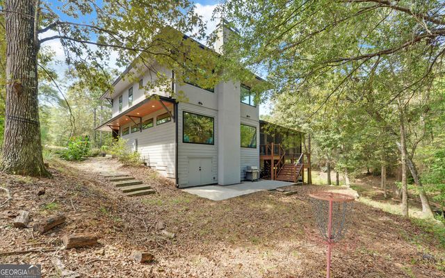 675 Freedom Hgt, Hartwell, GA 30643