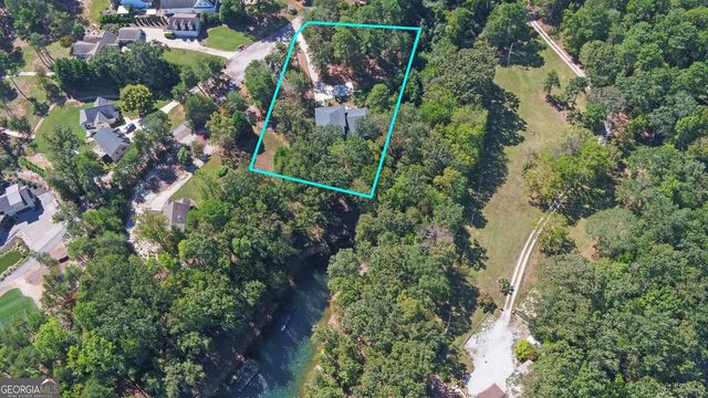 675 Freedom Hgt, Hartwell, GA 30643