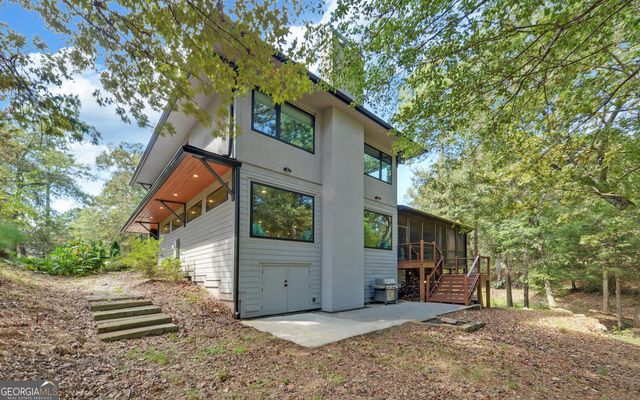 675 Freedom Hgt, Hartwell, GA 30643