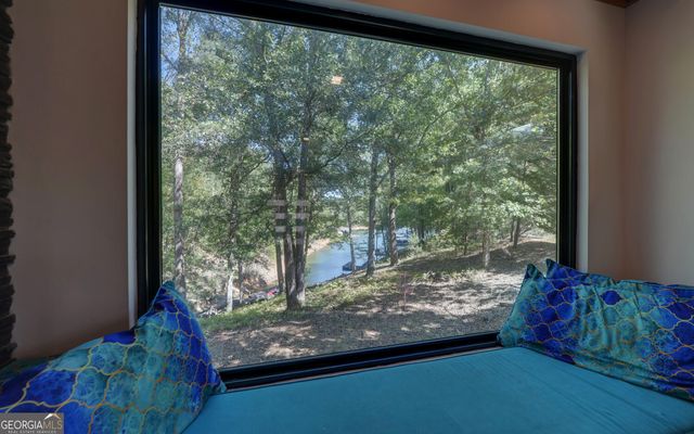 675 Freedom Hgt, Hartwell, GA 30643