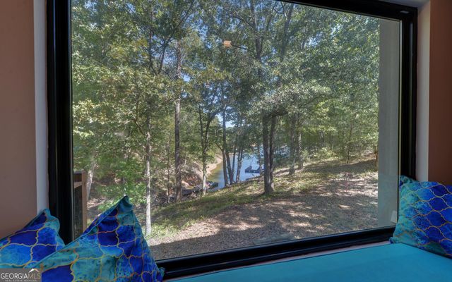 675 Freedom Hgt, Hartwell, GA 30643
