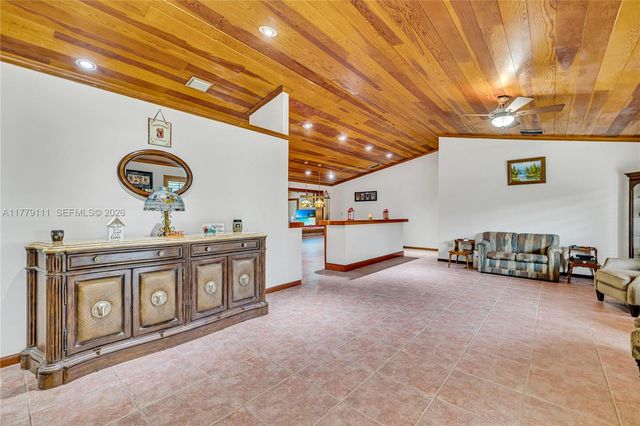 7801 SW 170th Street, Palmetto Bay, FL 33157