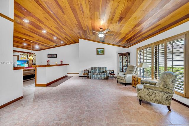 7801 SW 170th Street, Palmetto Bay, FL 33157