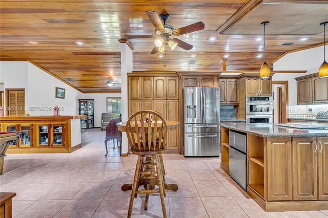 7801 SW 170th Street, Palmetto Bay, FL 33157
