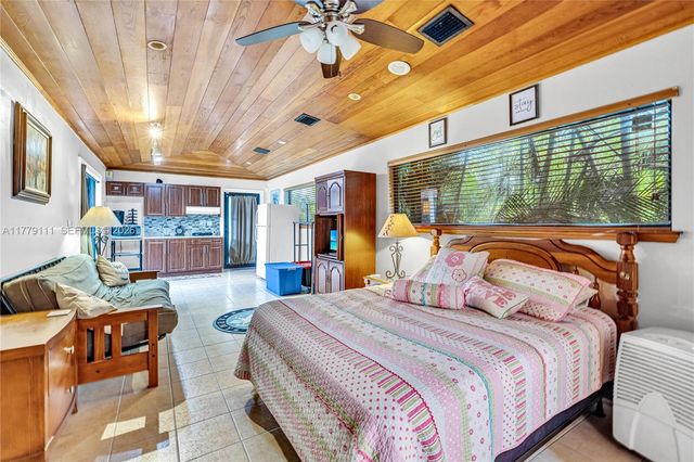 7801 SW 170th Street, Palmetto Bay, FL 33157