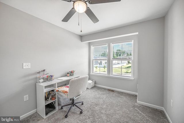 239 HOMESTEAD DR, Hanover, PA 17331
