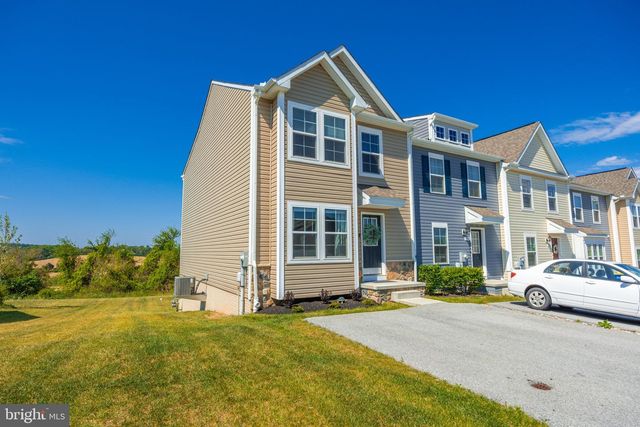 239 HOMESTEAD DR, Hanover, PA 17331