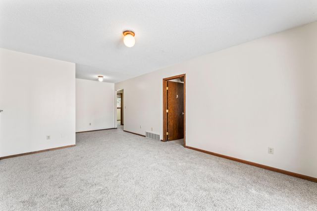 4017 11th Avenue NW, Rochester, MN 55901