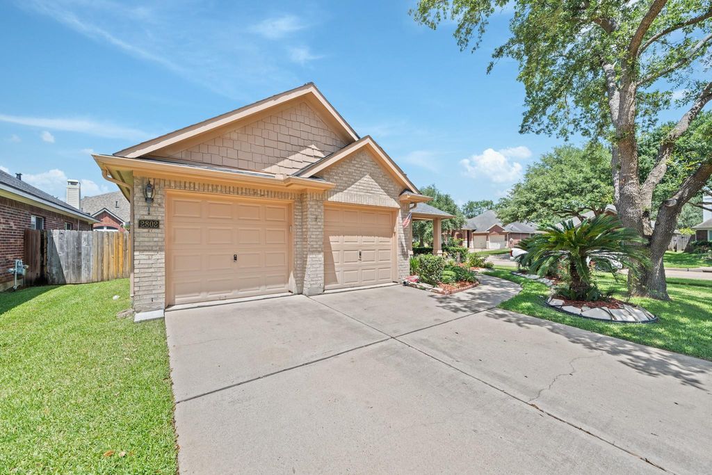 2802 Twisted Willow Court, Katy, TX 77450