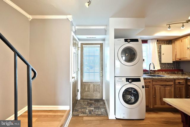 1602 DEVERS RD, York, PA 17404