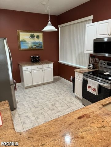 2228 Carnaby CT, Lehigh Acres, FL 33973