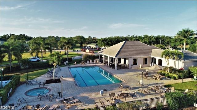 2228 Carnaby CT, Lehigh Acres, FL 33973