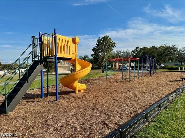 2228 Carnaby CT, Lehigh Acres, FL 33973