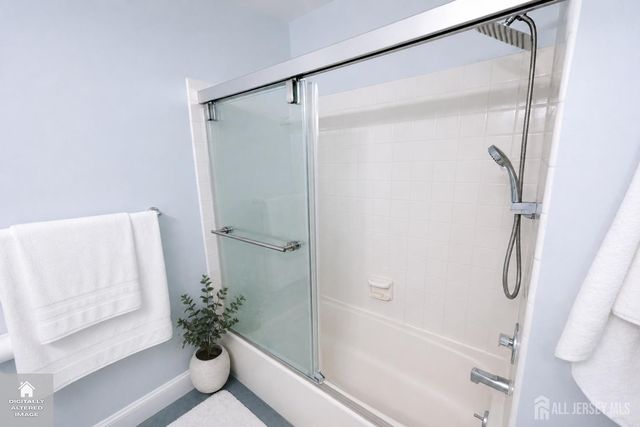 23-C powderhorn Court, Woodbridge Proper, NJ 07095