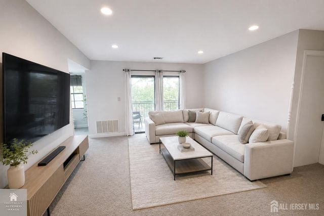 23-C powderhorn Court, Woodbridge Proper, NJ 07095