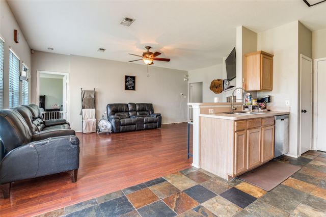 9013 Winding River Drive, Fort Worth, TX 76118