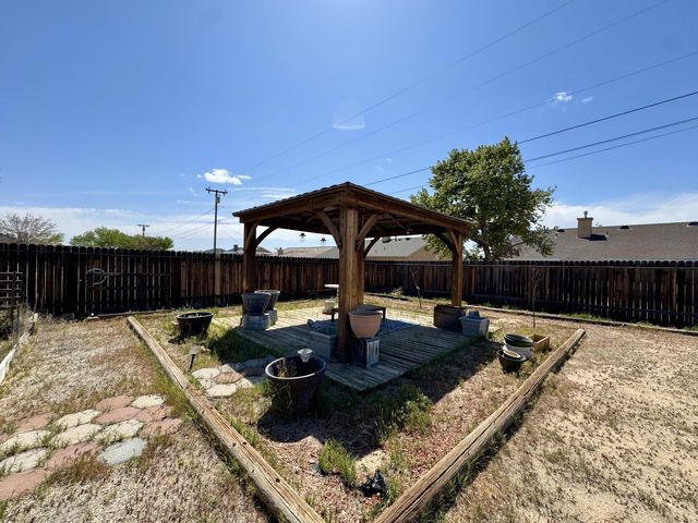 9808 Susan Avenue, California City, CA 93505