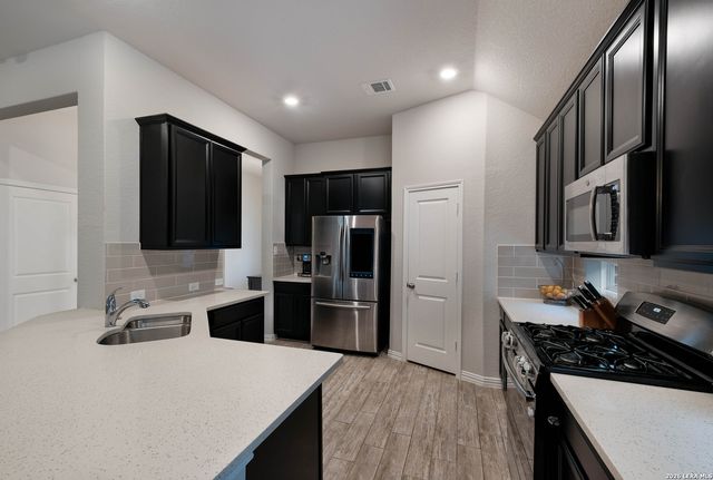 15039 Gelding Heights, San Antonio, TX 78245