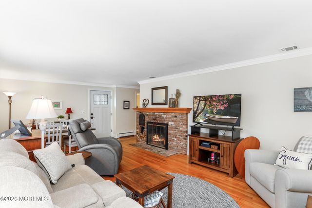 17 Sea Girt Avenue W, Manasquan, NJ 08736