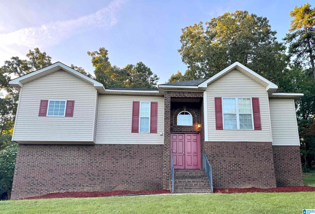 530 INDIAN HILLS ROAD, Hayden, AL 35079