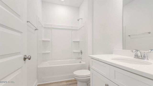 594 Hancock Way, Panama City Beach, FL 32413