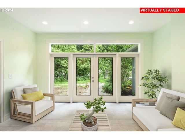 27740 E WELCHES Rd, Welches, OR 97067