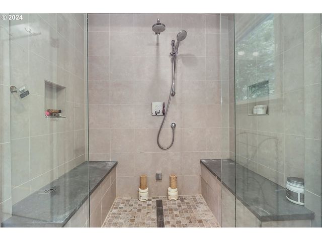 27740 E WELCHES Rd, Welches, OR 97067