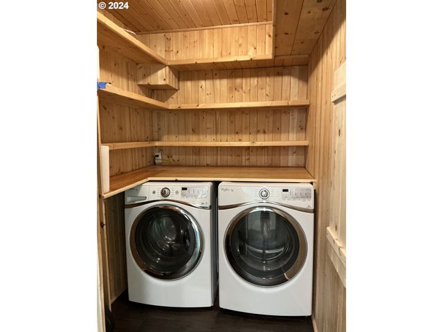 27740 E WELCHES Rd, Welches, OR 97067