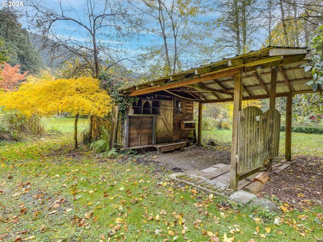 27740 E WELCHES Rd, Welches, OR 97067