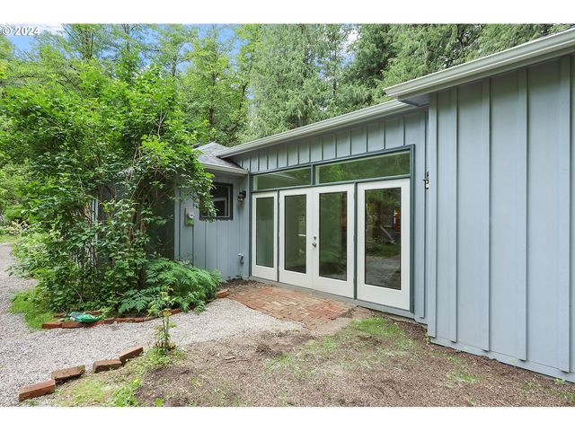 27740 E WELCHES Rd, Welches, OR 97067