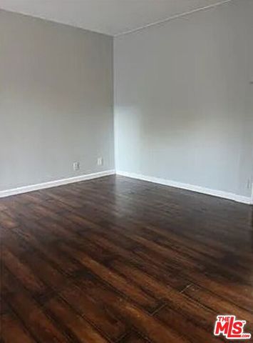 1114 W 117th Street, Los Angeles, CA 90044