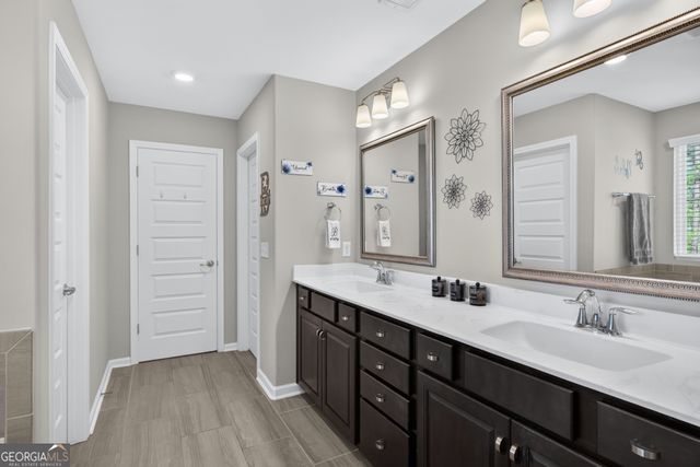 12 Brookhaven Drive, Savannah, GA 31407