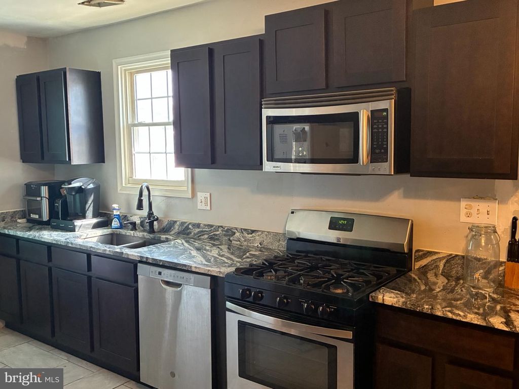 6904 HOMEWAY, Baltimore, MD 21222