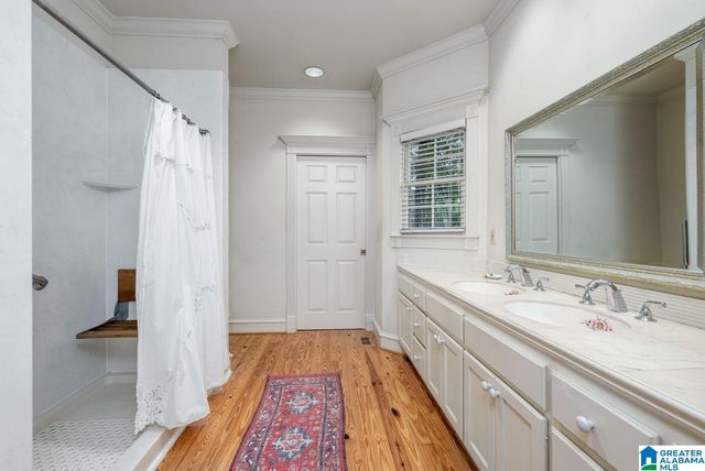 1448 BLENHEIM PLACE, Birmingham, AL 35213