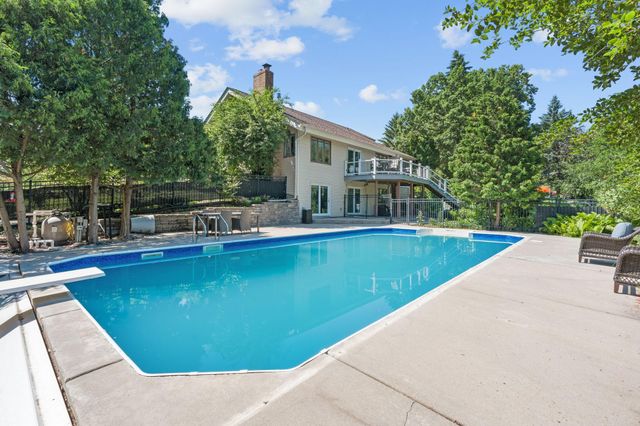 4131 Eau Claire Trail NE, Prior Lake, MN 55372