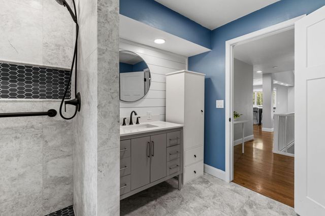 4131 Eau Claire Trail NE, Prior Lake, MN 55372