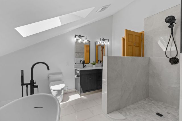 4131 Eau Claire Trail NE, Prior Lake, MN 55372
