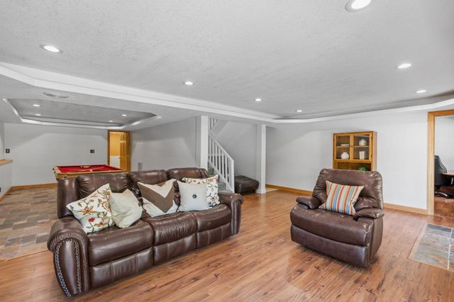 4131 Eau Claire Trail NE, Prior Lake, MN 55372